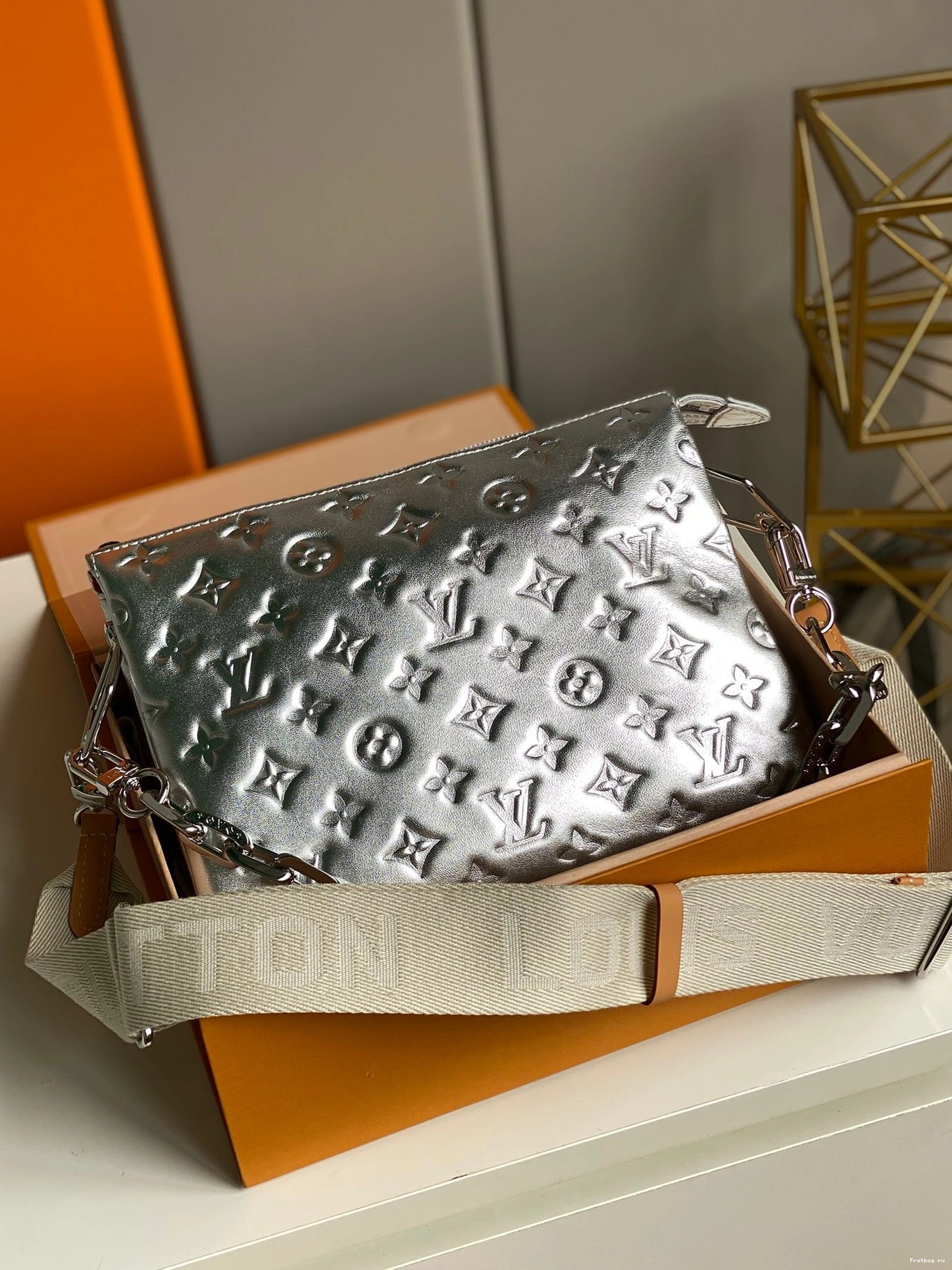 First bag ru VUITTON PM COUSSIN LOUIS 0716